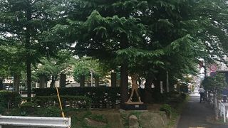 都心の公共公園