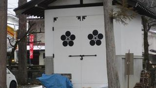 飛騨の家具館のそばです