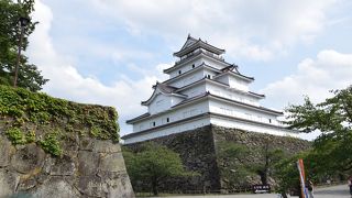 広いですが、重要なのは天守閣くらいか。