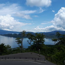 発荷峠展望台からの十和田湖