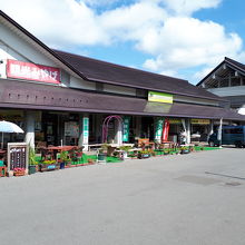 十和田湖と八幡平の中間、多彩な道の駅