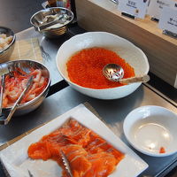 自分で海鮮丼作れます