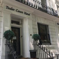 駅から近いのでやや騒がしい