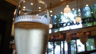 ロゼのグラスシャンパンがなくなってました・・・