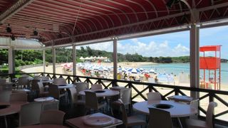 ビーチサイドカフェ。ＢＢＱだけでなく軽食やドリンクも