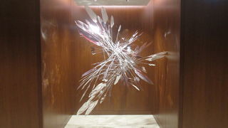 もっと表面的ではない心配りを。