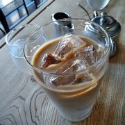 コーヒーはもちろん、スイーツや軽食も美味です