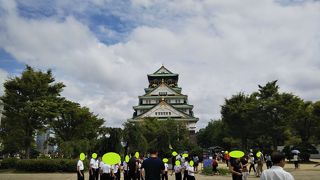 大阪城天守閣を囲むエリアです