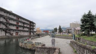 ちょっと控えめな小樽運河の景色