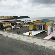 鵠沼の夏、ローカルな海食堂シャインウェーブのラーメンを