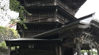 らせんの建物！
