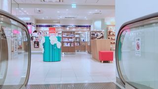 地下二階がお目当て