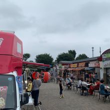 上り線のサービスエリア