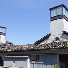 石置木羽葺屋根撞木造りの建造物