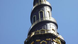 恐怖の外部取り付け螺旋階段