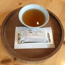 無料のアップルケーキ＆台湾紅茶セット