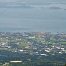 天草の島々を遠望