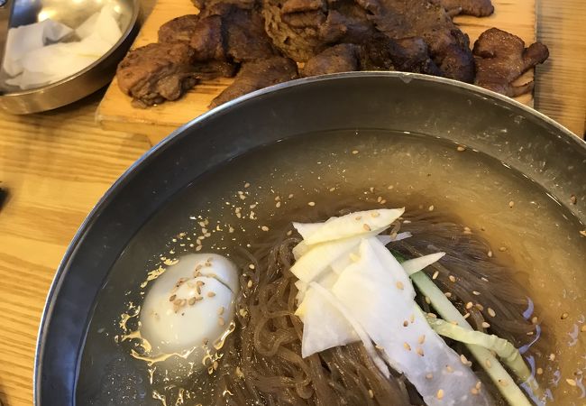 冷麺 焼肉付き