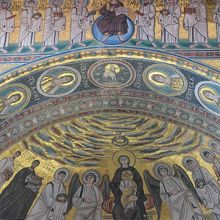 聖堂のモザイク画