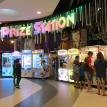 ショッピングセンター内