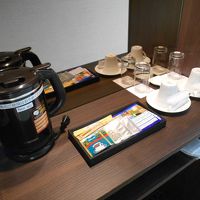 ポットやコーヒー、紅茶、大和茶がありました。