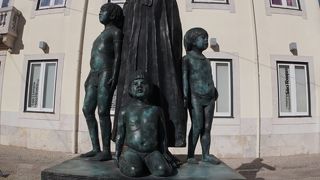 Statue of Father Antonio Viera