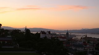 夜景を見るならこれしかないと思って乗りましたが、バスもあるのを後で知りました