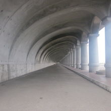 それなりに広い空間ですので、遊ばせておくのも勿体ない。