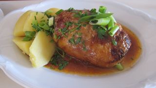 カフェ　シンケルヴァッへ