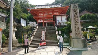 １２００年の歴史を誇るお寺です
