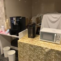 一階でコーヒードリンクサービスがあります