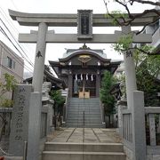 新しい建築の美しい神社