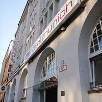 ミュンヘン中央駅から徒歩5分くらいで便利な立地です