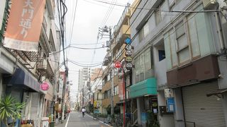 商店街というよりも飲食街といった雰囲気です