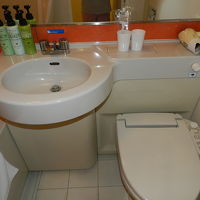 洗面台とトイレ