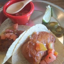 フライドフィッシュタコス