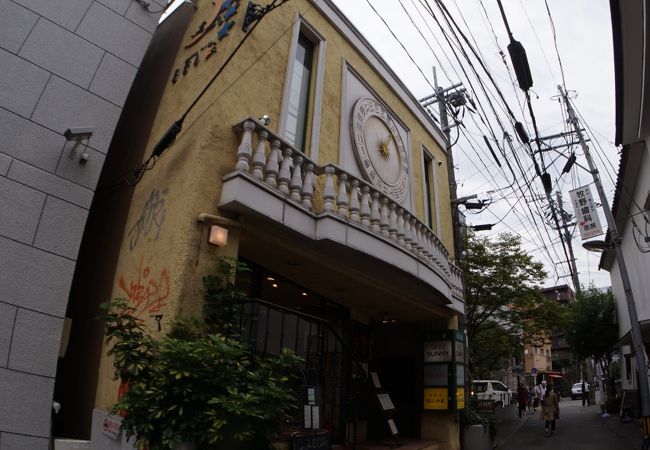 オシャレなレストラン