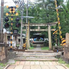 関蝉丸神社下社　徒歩５分