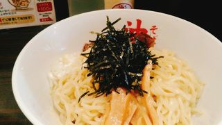 (油そば一二三)　麺はしっとりもちもちです