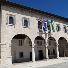 プーラの市庁舎