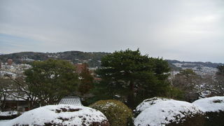 高台にある大名庭園