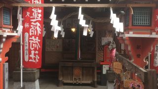 赤い幟もいくつか立っている