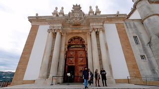 中は完全に写真禁止　関係者がしっかりみはっている