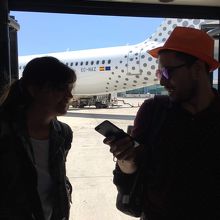 バスでの搭乗でした。