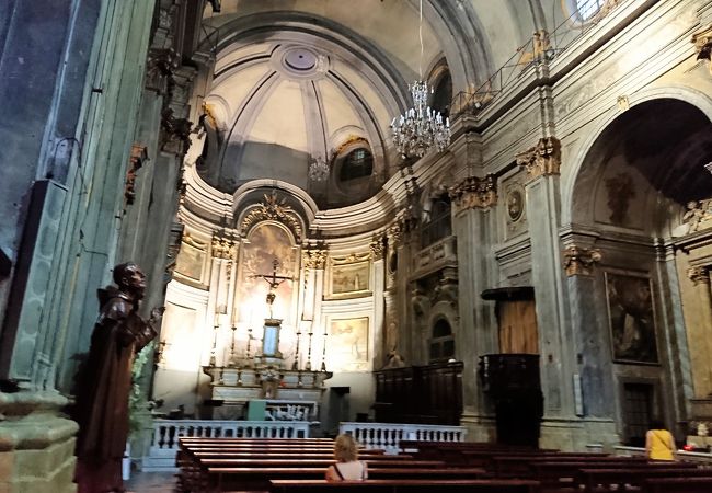 サン フランソワ デ ポール教会 