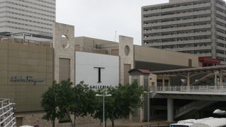 駅前にありました。