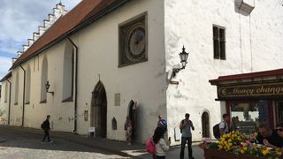 マイアスモックの真向かい