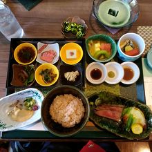 茶寿膳　華やかですね