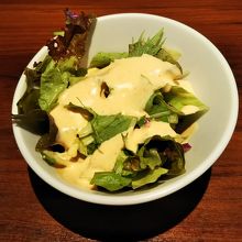 セットのサラダ