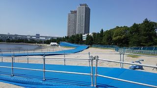 2019年８月４日現在、2019年９月６日まで一部の箇所でトライアスロンに伴うイベントの為、利用出来ない状態でした